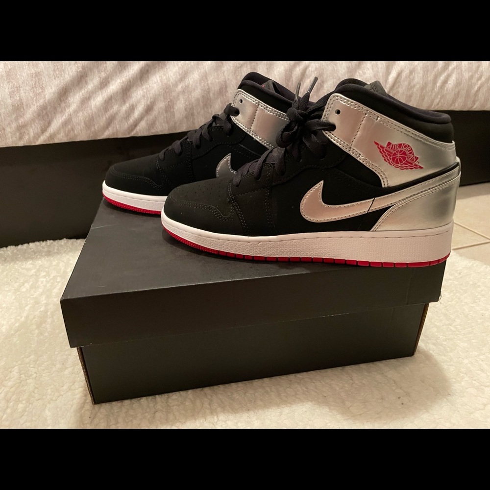 Sold! Air Jordan 1